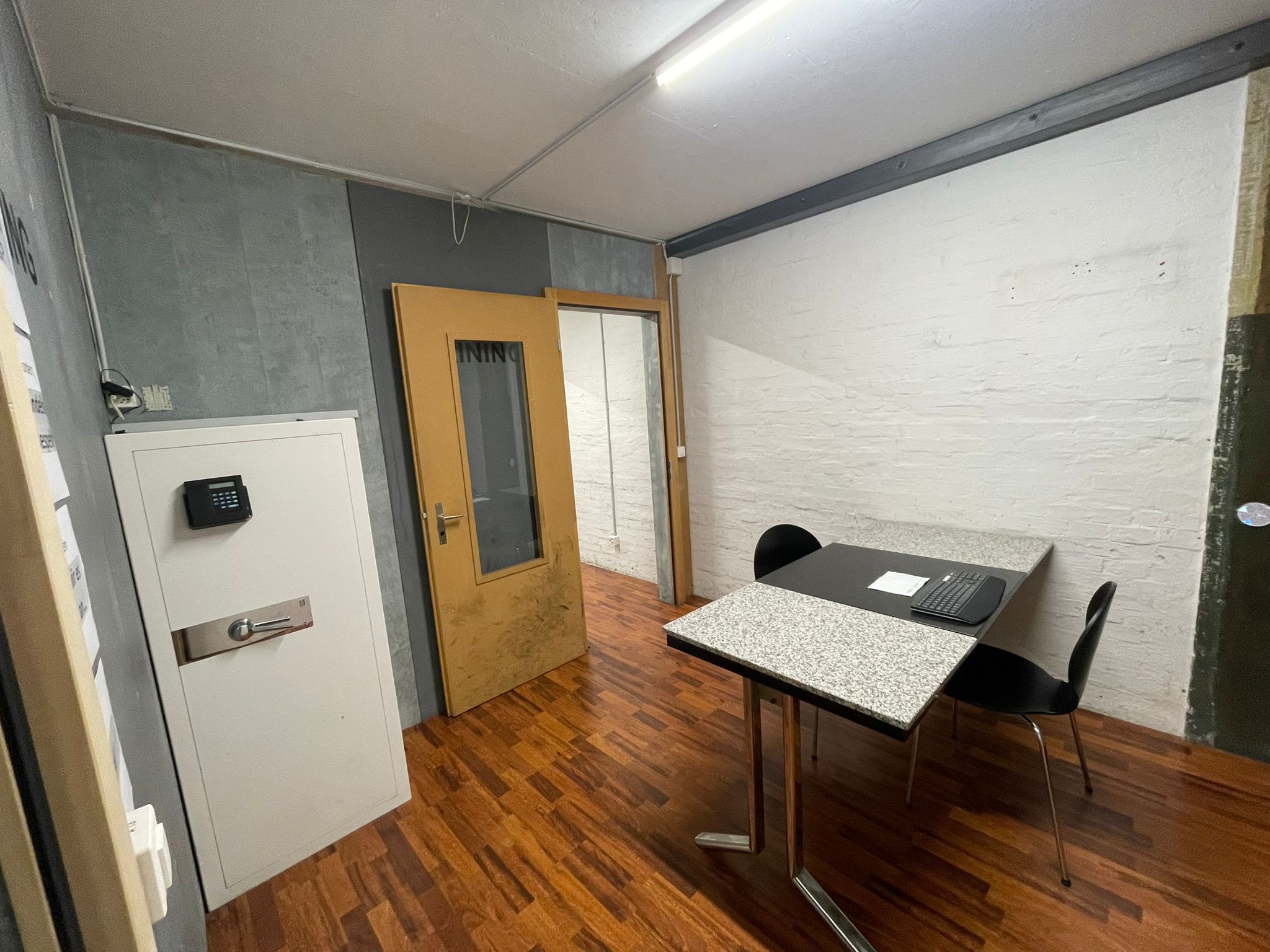 Labyrinth_hinteres_Büro.jpg